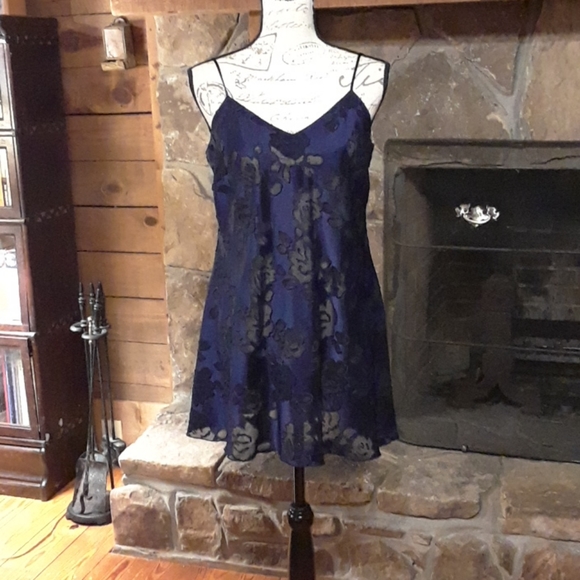 Vintage Victoria's Secret navy blue gown - Picture 2 of 6
